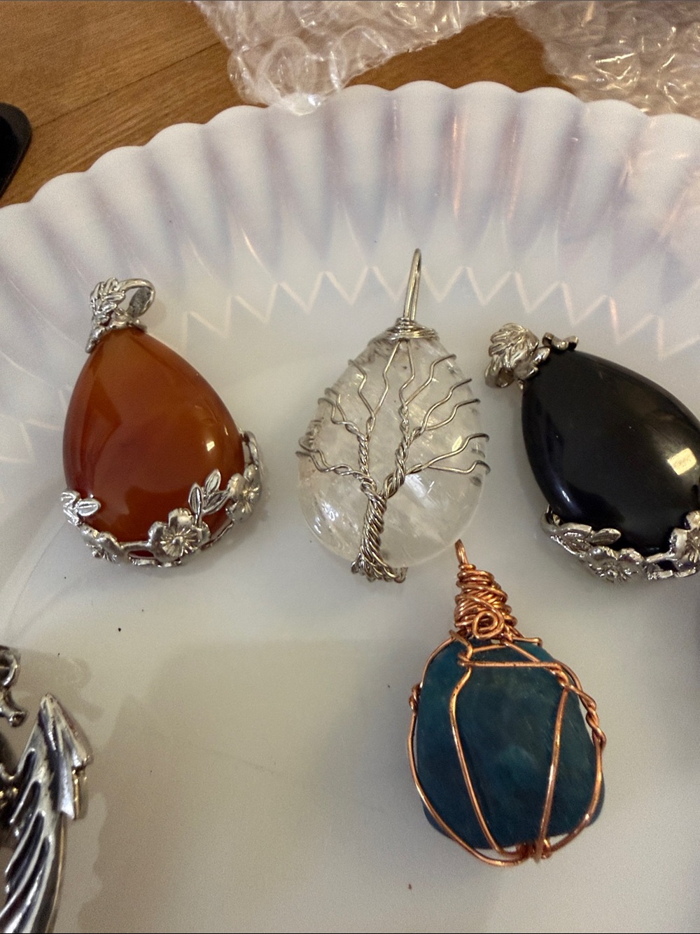 Pendants - Picture 2 of 4